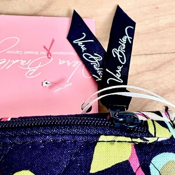 NWT Gorgeous Vera Bradley Floral Navy Blue Crossbody Bag / Wallet with Ribbons - Picture 5 of 12